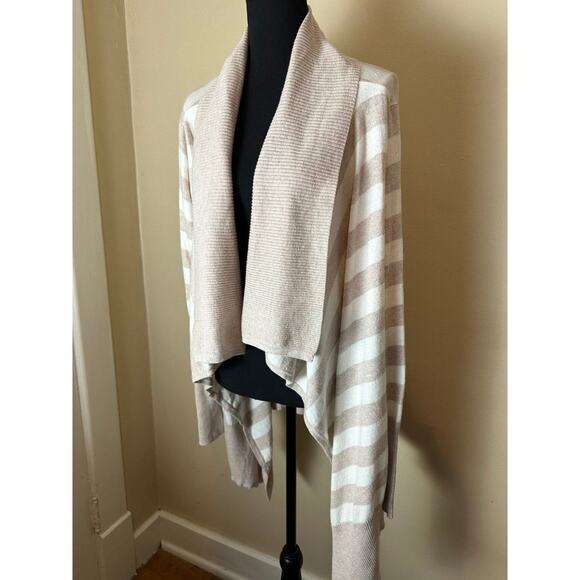 DKNY Waterfall Wrap Cardigan Sweater Tan white Stripe Neutral Large - Picture 1 of 5